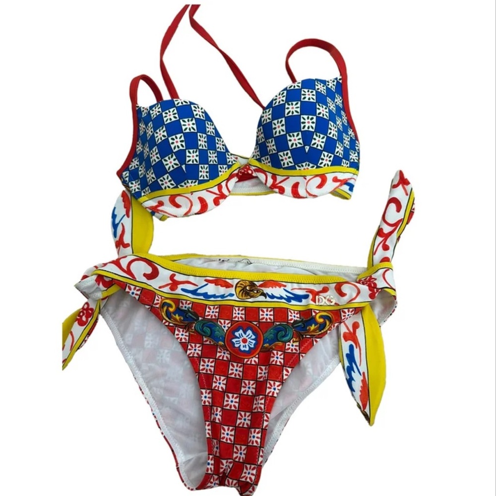 D&G Capretto Bikini top only: Size 1(XS)1. Rare find!